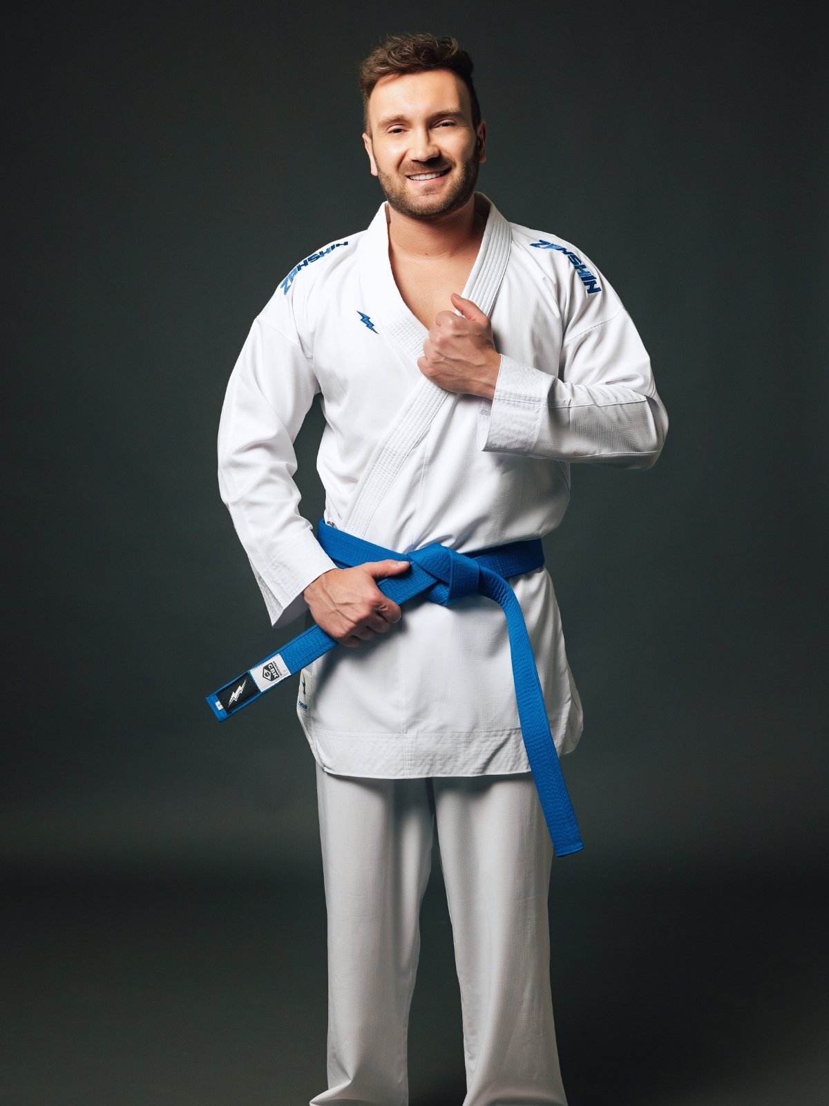 Kit Dois Kimonos Adulto Force Kumite Azul e Vermelho Aprovado CBK