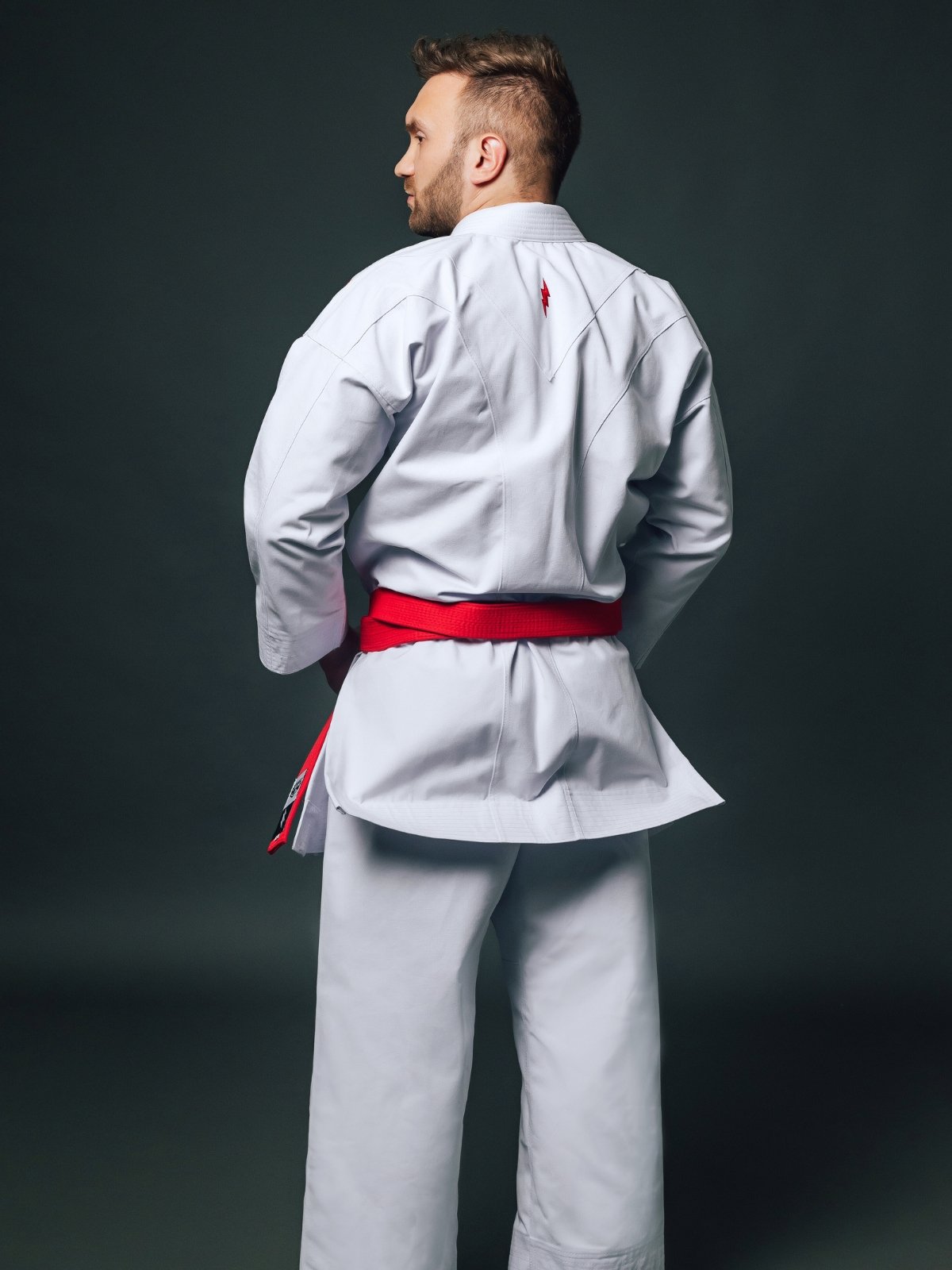Kimono Karate Zanshin Adulto Force Lona Média Kata