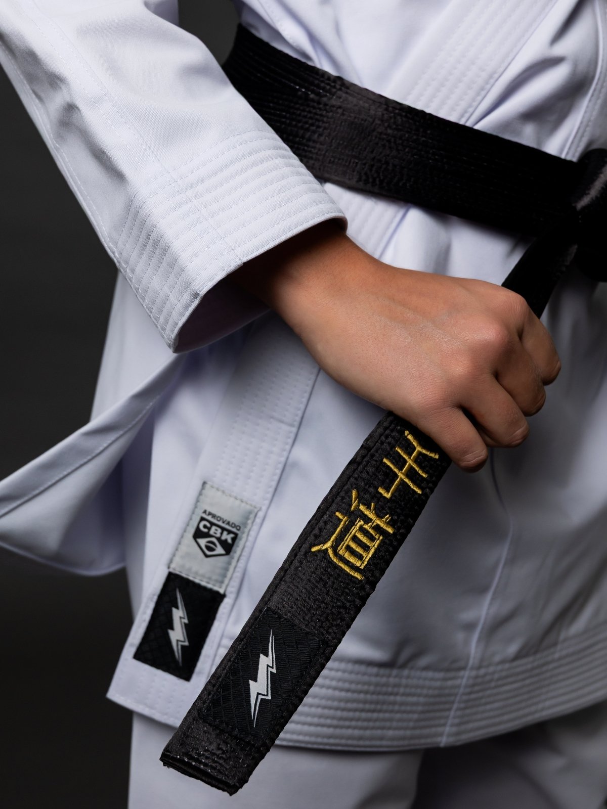 Kit Dois Kimonos Force Kata e Kumite Branco Aprovado CBK